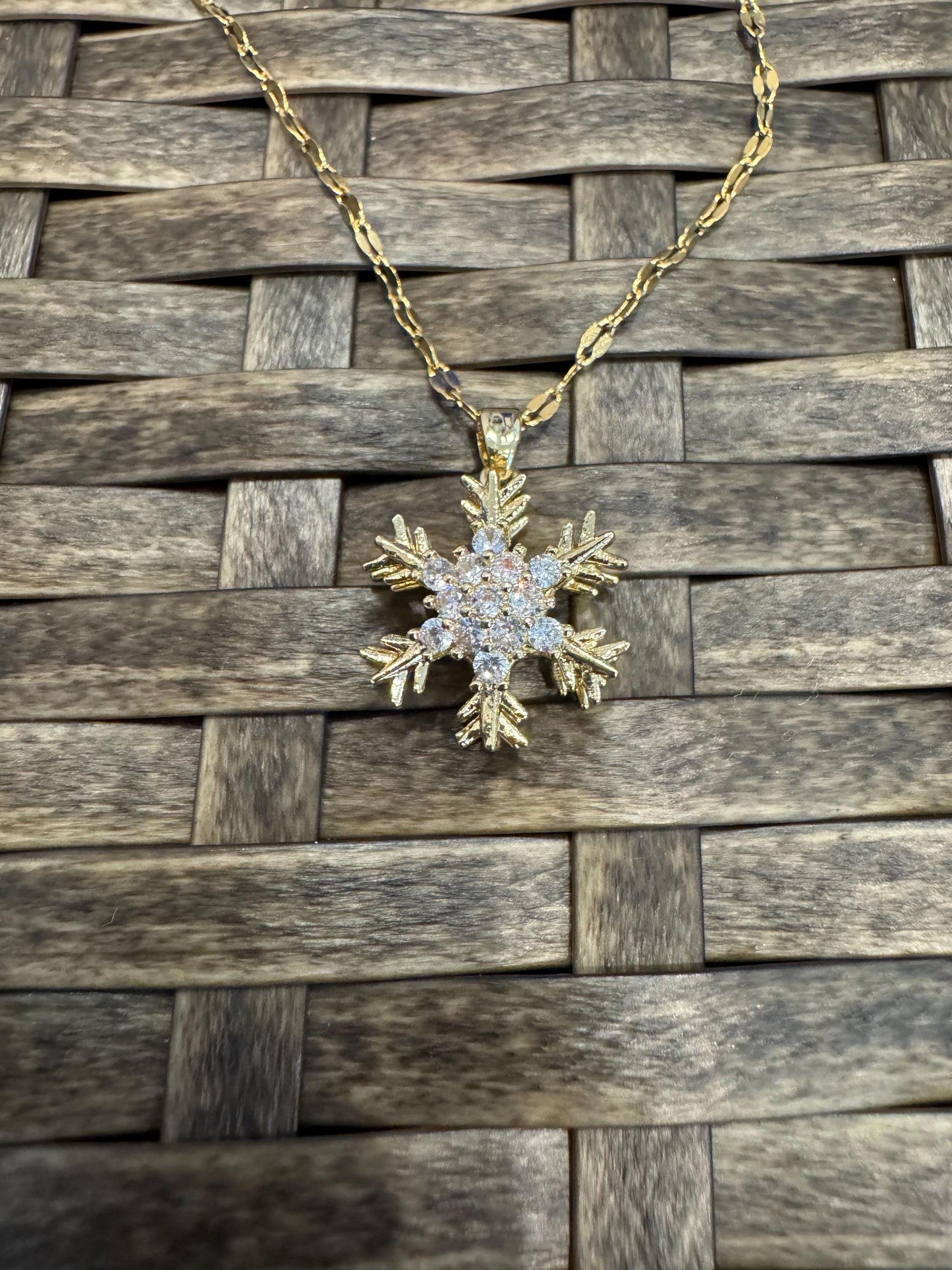 Gold Spinning Snowflake Necklace with Cubic Zirconia – Anxiety Relief Jewelry