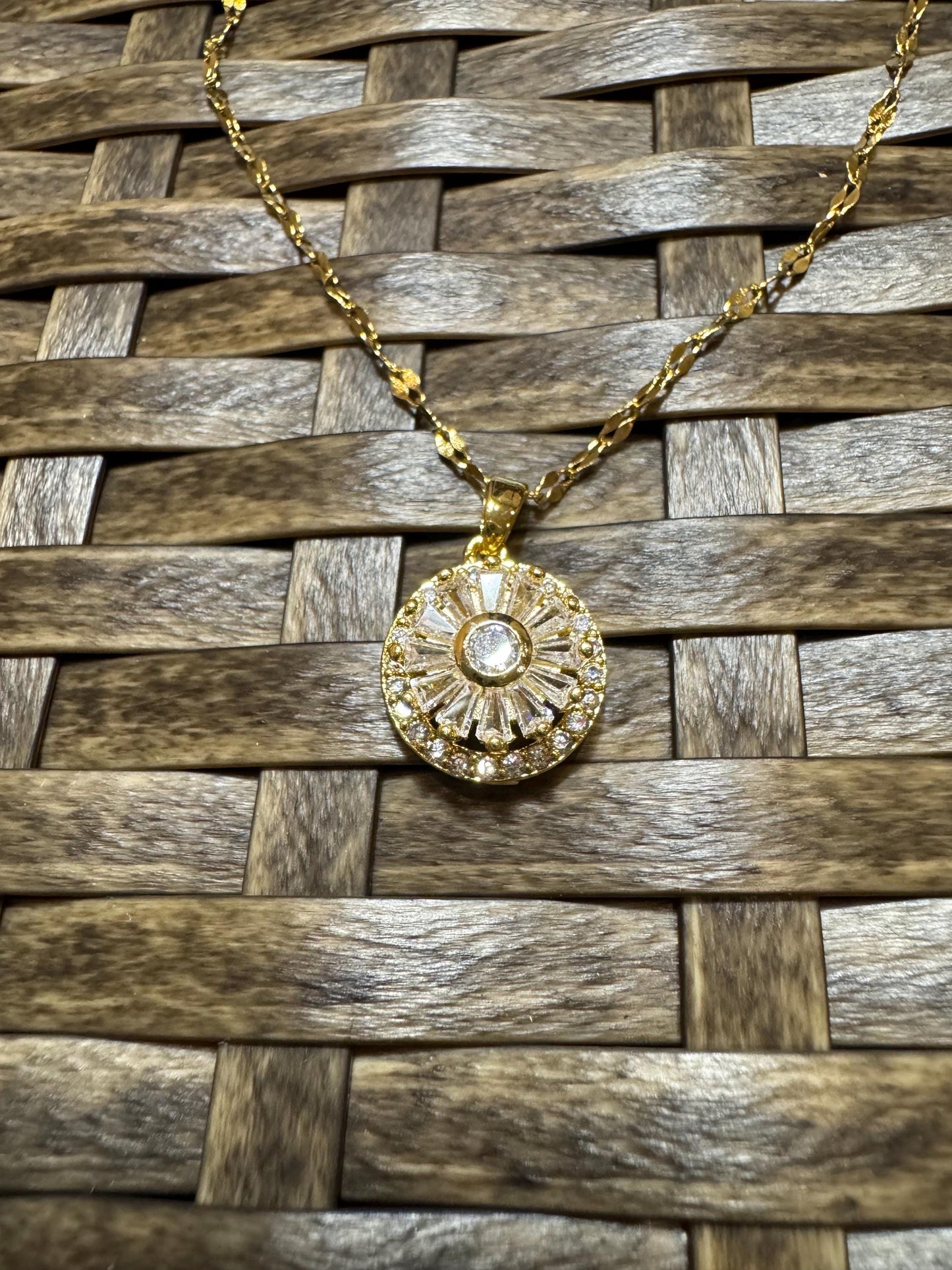 Spinning White Sunflower Necklace – Dainty CZ Spinner Pendant for Stress Relief