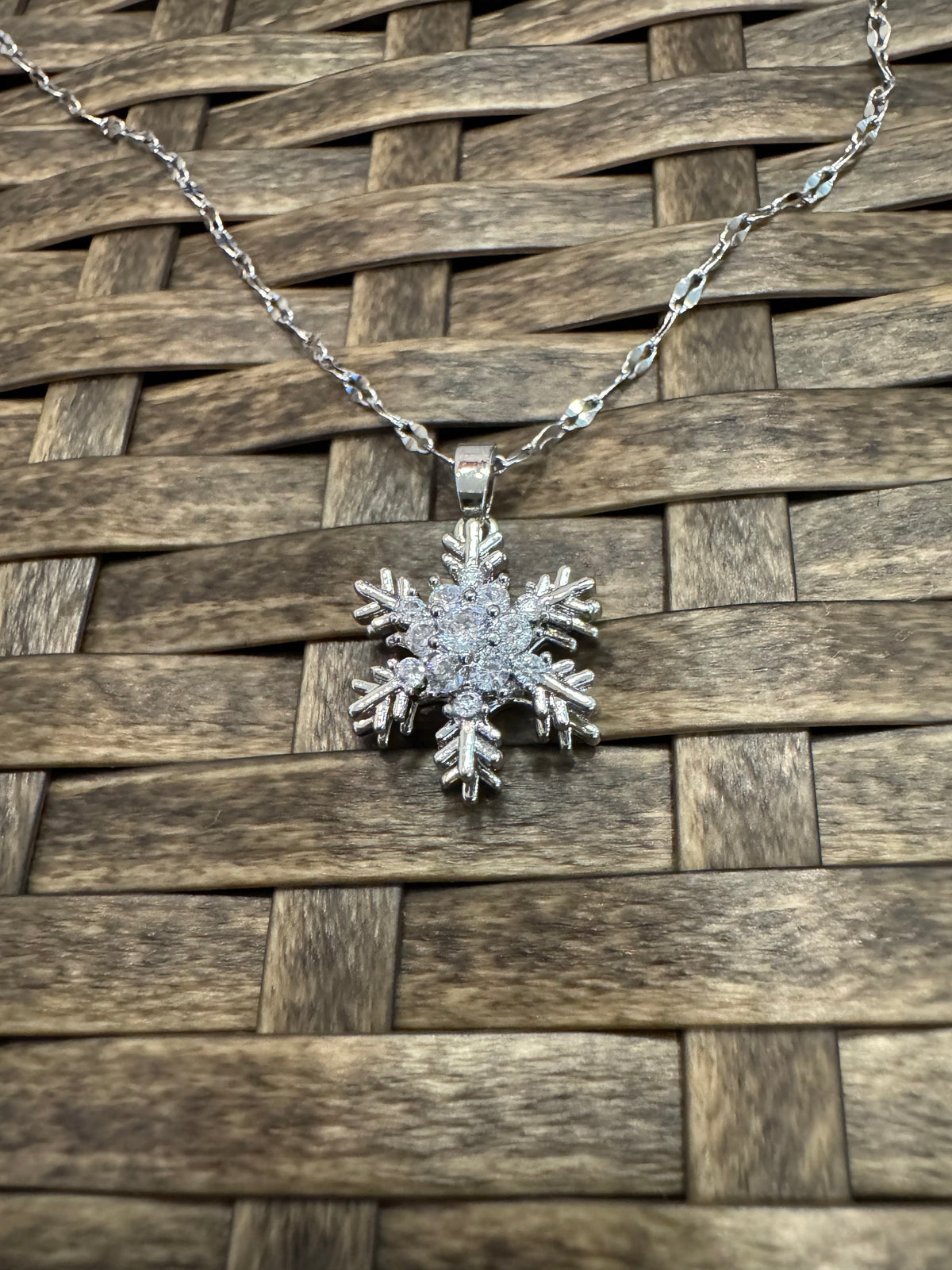 Silver Spinning Snowflake (Type #3) Necklace with Cubic Zirconia – Anxiety Relief Jewelry (Copy)