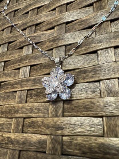Silver Spinning Plum Blossom Necklace with Cubic Zirconia – Anxiety Relief Jewelry