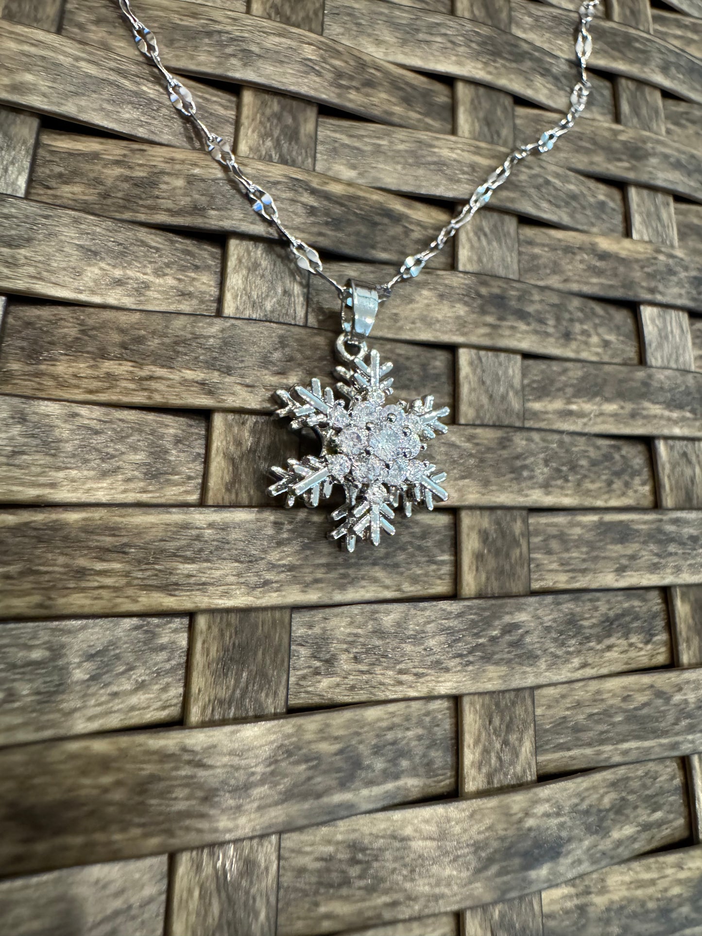 Silver Spinning Snowflake (Type #3) Necklace with Cubic Zirconia – Anxiety Relief Jewelry (Copy)