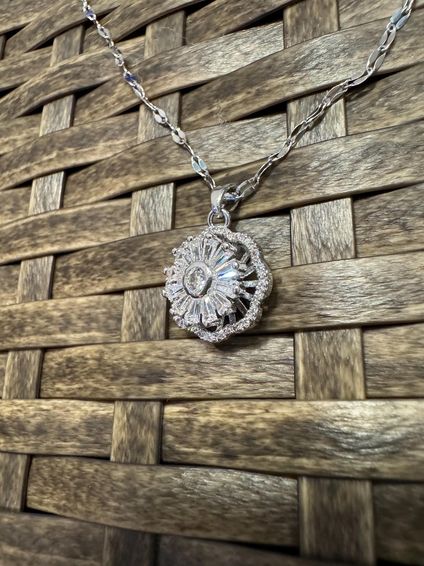 Silver Spinning Daisy Blossom Necklace with Cubic Zirconia – Anxiety Relief Jewelry