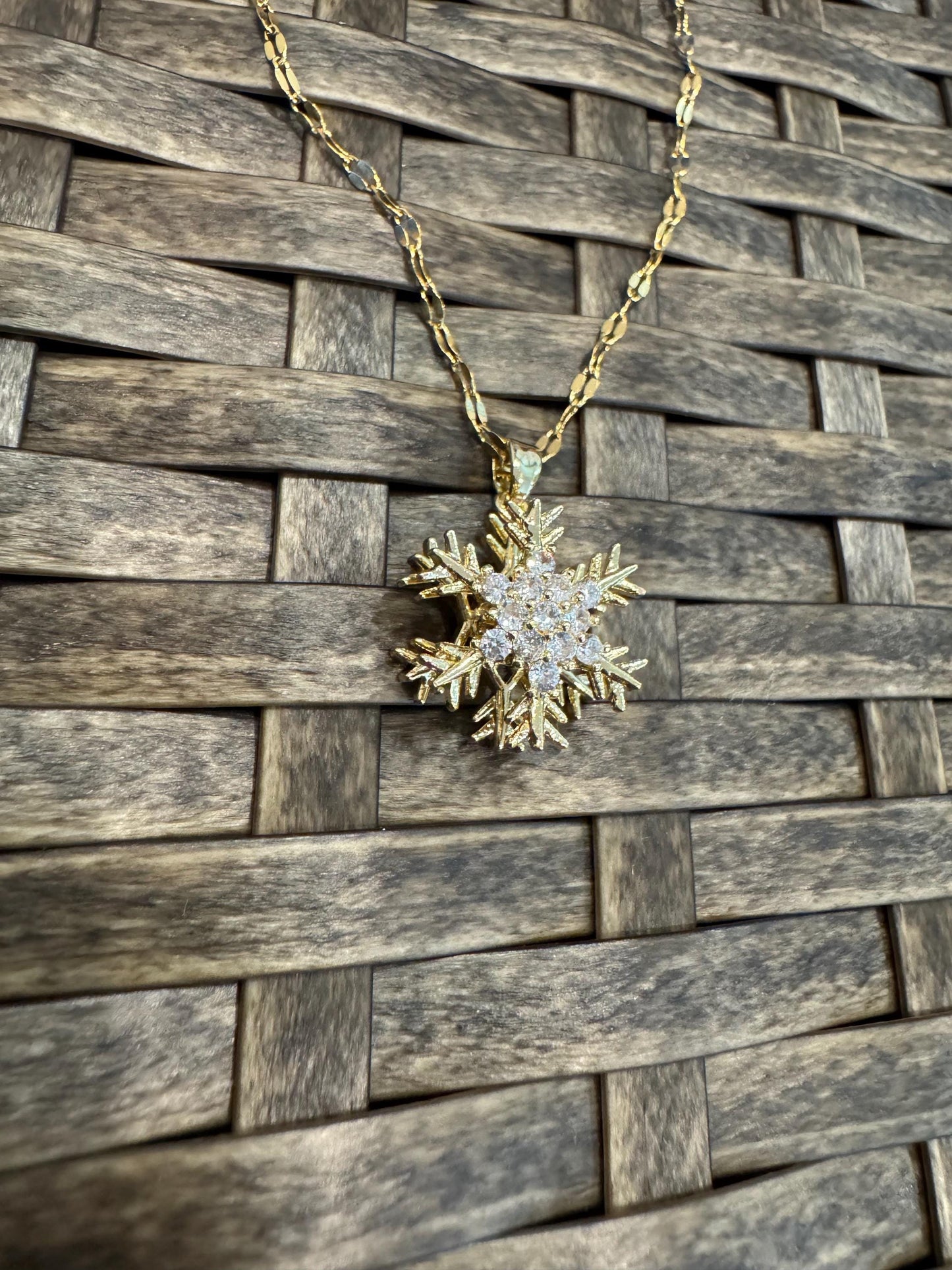 Gold Spinning Snowflake Necklace with Cubic Zirconia – Anxiety Relief Jewelry