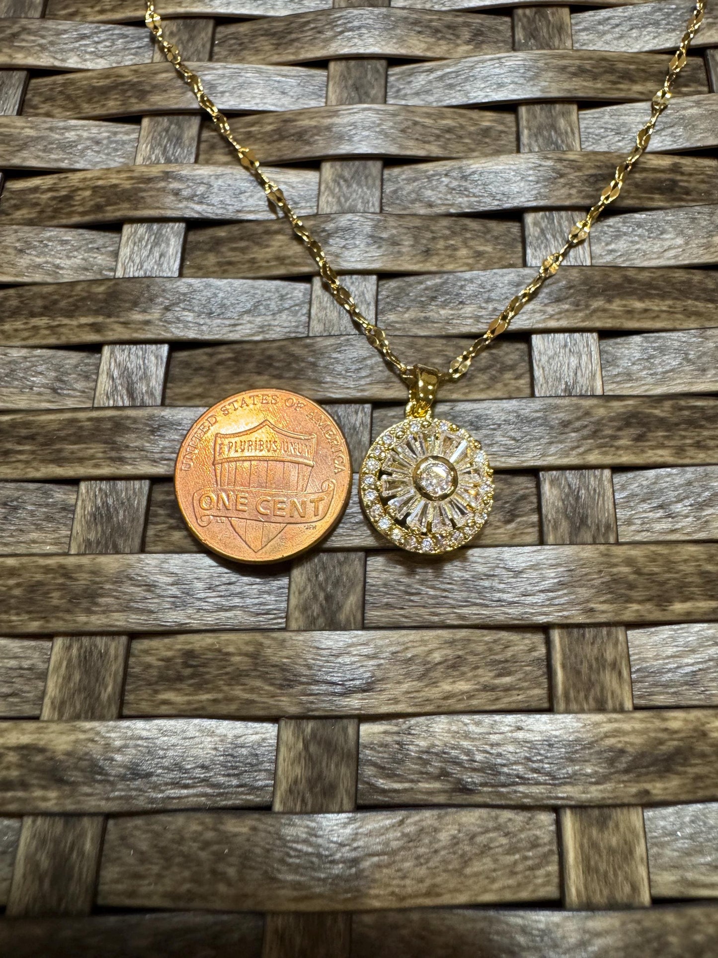 Spinning White Sunflower Necklace – Dainty CZ Spinner Pendant for Stress Relief